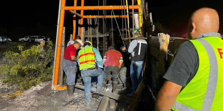 Trabajos de rescate de los mineros en México. Foto agencias.