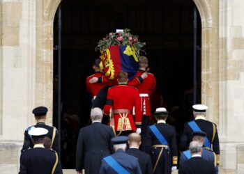 Féretro de Isabel II. Foto: AFP