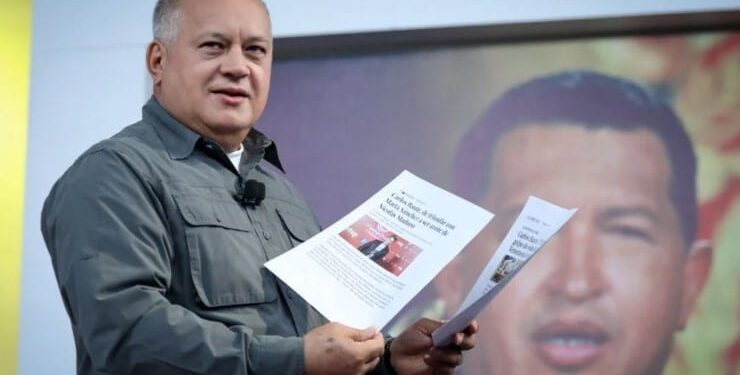 Diosdado Cabello. Foto Con el Mazo.