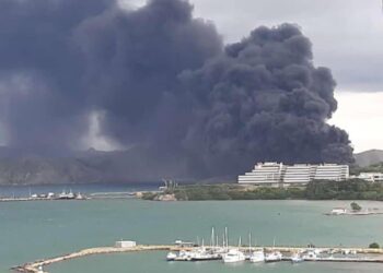 Muelle de PDVSA en Guaraguao. Foto Twitter.