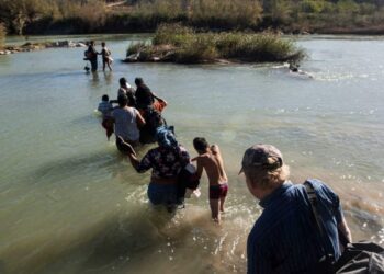 Ingreso de venezolanos por la frontera a EE.UU. Foto agencias.