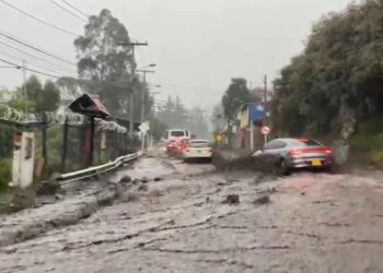 Colombia. Delicada situación en vía a La Calera.Captura de video