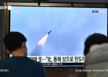 Corea del Norte dispara un misil balístico no identificado. Foto @AFPespanol