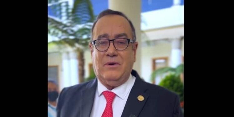 El presidente de Guatemala, Alejandro Giammattei. Foto captura de video.