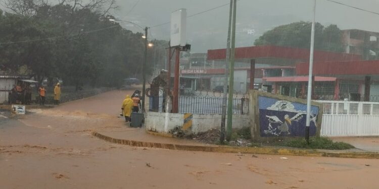 La Guaira, Vargas. Lluvias.