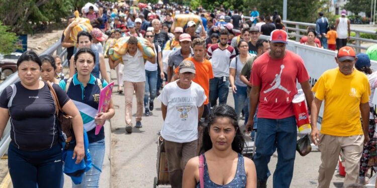 17/06/2021 Grupo de migrantes venezolanos cruzan la frontera con Colombia en Cúcuta, Norte de Santander.
POLITICA SUDAMÉRICA LATINOAMÉRICA VENEZUELA INTERNACIONAL
ENZO TOMASIELLO / ZUMA PRESS / CONTACTOPHOTO