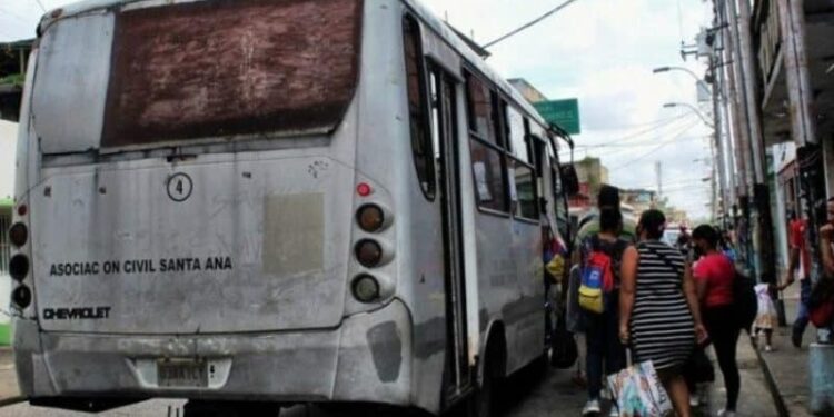 Delta Amacuro, Transporte público. Foto de archivo.