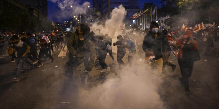 Protestas en Perú. Foto EFE.