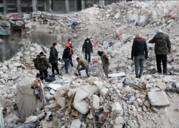 Ascendió a más de 20.000 la cifra de muertos en Turquía y Siria por el terremoto. (REUTERS Firas Makdesi)