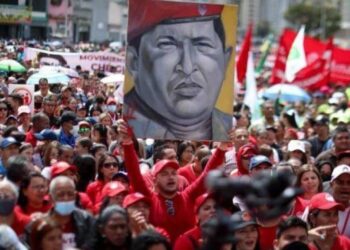 Chavismo. Foto con el mazo.