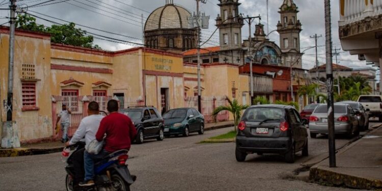 Una de las céntricas calles de Tucupita. Foto Tanetanae.com.