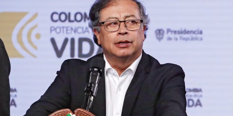 Gustavo Petro.