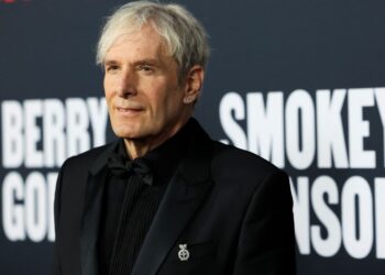 Michael Bolton anuncia retiro temporal de los escenarios por razones de salud (Reuters)