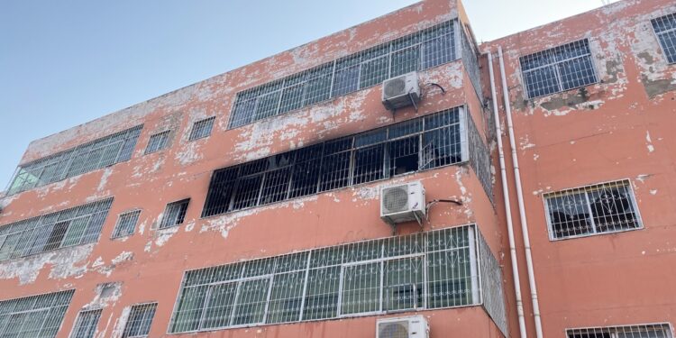 Nanyang (China), 20/01/2024.- A view of a fire site at the Yingcai School in Dushu Town, Fangcheng County, Nanyang City, China, 20 January 2024. Thirteen people have been confirmed dead in a fire that took place in a school dormitory in the county of Fangcheng, Nanyang City, central China's Henan Province, on 19 January night, local authorities said on 20 January morning. The investigation into the cause of the fire has been launched by local authorities. EFE/EPA/XINHUA / Wu Gang CHINA OUT / UK AND IRELAND OUT / MANDATORY CREDIT EDITORIAL USE ONLY EDITORIAL USE ONLY