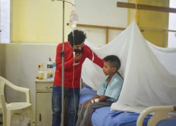El dengue en los niños dura entre 5 y 10 días aproximadamente, si no se desarrollan complicaciones (REUTERS/Claudia Morales)