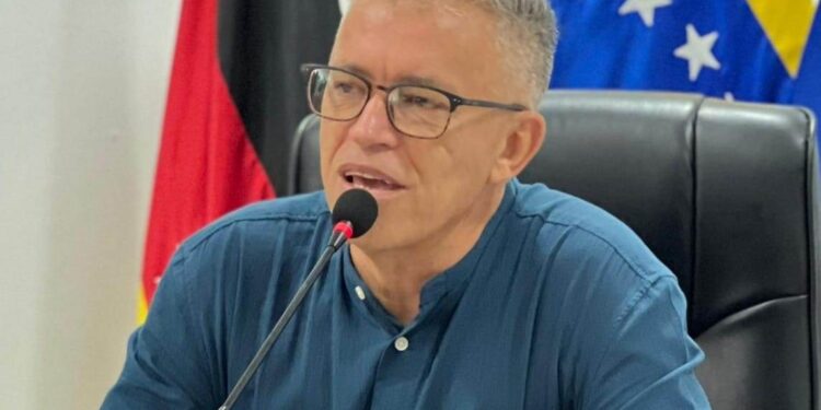 El alcalde José Jossy Fernández.