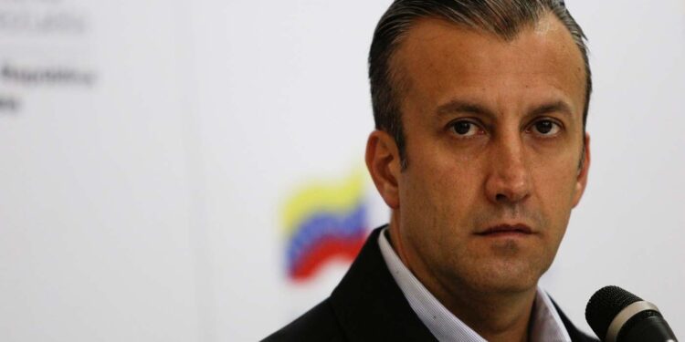 Venezuela's Vice President Tareck El Aissami pauses as he talks to the media during a news conference in Caracas, Venezuela April 6, 2017. REUTERS/Marco Bello