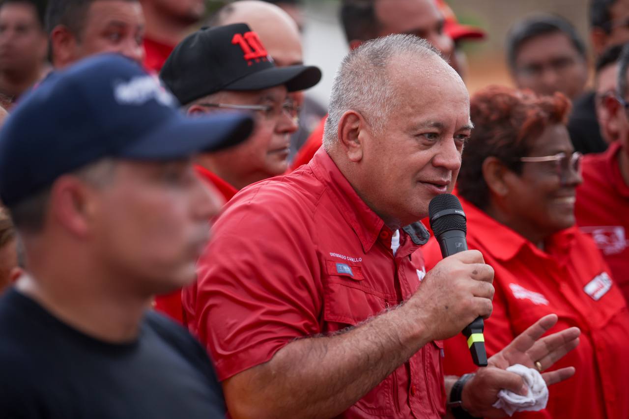 Diosdado Cabello denuncia que la oposición "recibe financiamiento