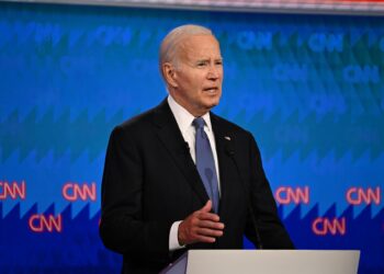 Atlanta (United States), 28/06/2024.- US President Joe Biden participates in the first 2024 presidential election debate with former US President Donald J. Trump at Georgia Institute of Technology'Äôs McCamish Pavilion in Atlanta, Georgia, USA, 27 June 2024. The first 2024 presidential election debate is hosted by CNN. EFE/EPA/WILL LANZONI / CNN PHOTOS MANDATORY CREDIT: CNN PHOTOS / CREDIT CNN - WILL LANZONI EDITORIAL USE ONLY EDITORIAL USE ONLY