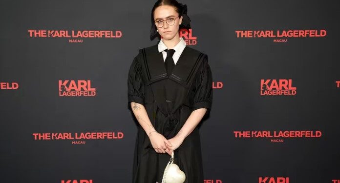 Ella Emhoff se define como una artista multifacética y es uno de los íconos de la moda en la actualidad (Photo by Jared Siskin/Getty Images for Karl Lagerfeld)