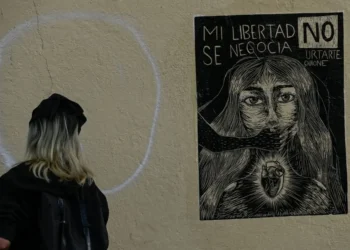 Mujeres participan en una marcha por la despenalización del aborto, "Marcha por el Día de Acción Global por la Despenalización del Aborto," Toluca, México. 28 de septiembre de 2021 ©2021Editorial Image, Shutterstock.