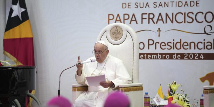 Dili (Timor-leste), 09/09/2024.- Pope Francis delivers his speech at the Presidential Palace in Dili, East Timor, also known as Timor Leste, 09 September 2024. Pope Francis is traveling from 02 to 13 September to conduct apostolic visits to Indonesia, Papua New Guinea, East Timor, and Singapore. (Papa, República Guinea, Papúa-Nueva Guinea, Papúa Nueva Guinea, Singapur, Timor Oriental, Singapur) EFE/EPA/DITA ALANGKARA / POOL