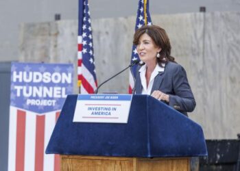 La gobernadora del Estado de Nueva York, Kathy Hochul.