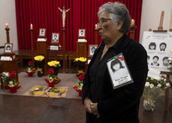 Pilar Fierro, mother of Dora Oyague, one of five students killed by a military squad during a raid at a university campus 31 years ago attends a religious ceremony in their honour on September 1, 2023, in Lima, after the remains were handed over to relatives by the Peruvian prosecutor's office. On July 18, 1992, soldiers entered the Enrique Guzmán y Valle National University -often called La Cantuta- in Chosica, a small town east of Lima and detained nine students and a professor accused of being part of the Shining Path (Sendero Luminoso) Maoist armed group. In 1993 prosecutors found the first human remains in a common grave, which served to condemn former president Alberto Fujimori as a co-perpetrator of qualified homicide, torture and forced disappearance of persons. The court also determined that none of the 10 victims in the La Cantuta case belonged to terrorist groups. (Photo by Cris BOURONCLE / AFP)