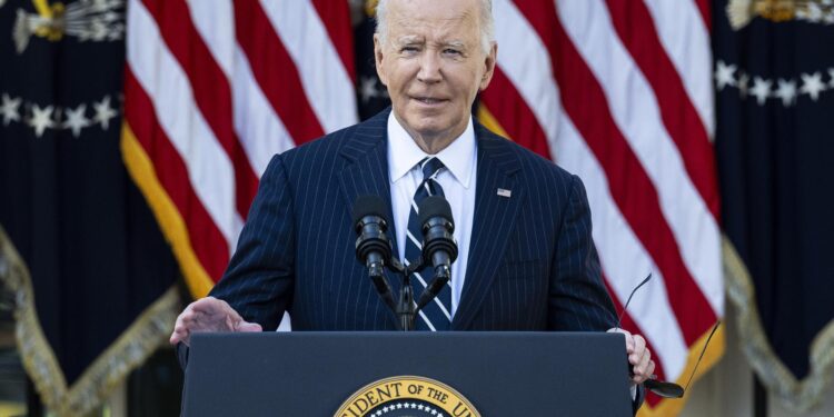 Washington (United States), 07/11/2024.- US President Joe Biden delivers remarks on the results of the 2024 presidential election during an address to the nation in the Rose Garden of the White House in Washington, DC, USA, 07 November 2024. President Biden stated he accepts the choice the country made, after Republican presidential candidate Donald J. Trump was declared the winner of the 2024 US presidential election over Democratic presidential candidate US Vice President Kamala Harris. (Elecciones) EFE/EPA/GRAEME SLOAN