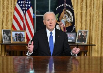 Washington (United States), 16/01/2025.- US President Joe Biden delivers his farewell address to the nation from the Oval Office of the White House in Washington, DC, USA, 15 January 2025. EFE/EPA/MANDEL NGAN / POOL