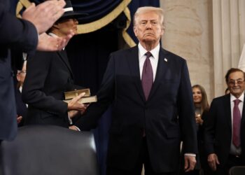 Washington (United States), 20/01/2025.- U.S. President-elect Donald Trump attends inauguration ceremonies in the Rotunda of the U.S. Capitol on January 20, 2025 in Washington, DC. Donald Trump takes office for his second term as the 47th president of the United States. (Estados Unidos) EFE/EPA/Chip Somodevilla / POOL